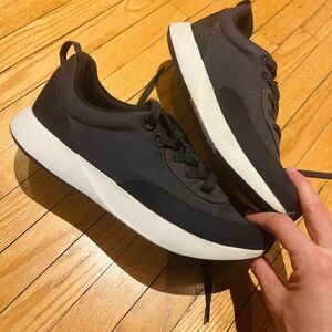 Allbirds Women’s Black Sneakers Size 10 Like New